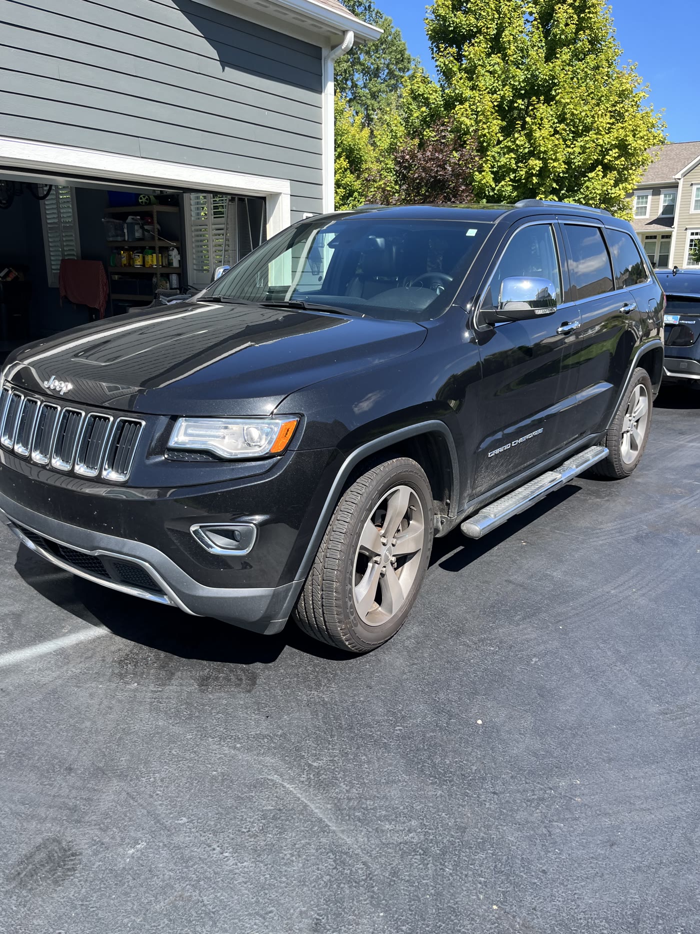 A black Jeep parked up after its detail by Alum Auto Detailing, Westerville